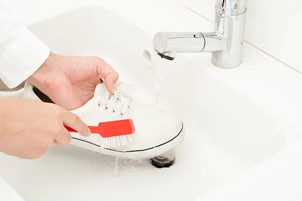 How to Clean White Shoes Using Toothpaste